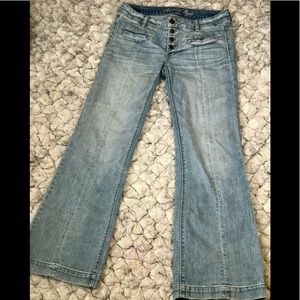 🌤🌤AMERICAN EAGLE Flare Stretch Jeans🌤🌤